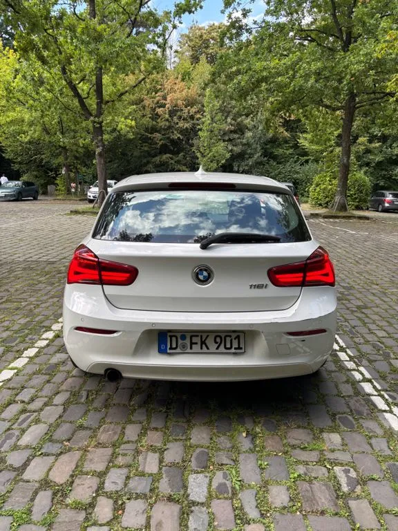 BMW 118