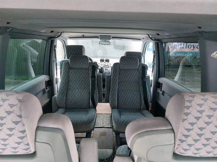 Mercedes-Benz V 230