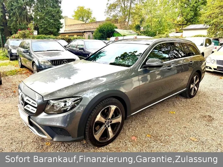 Mercedes-Benz E 220