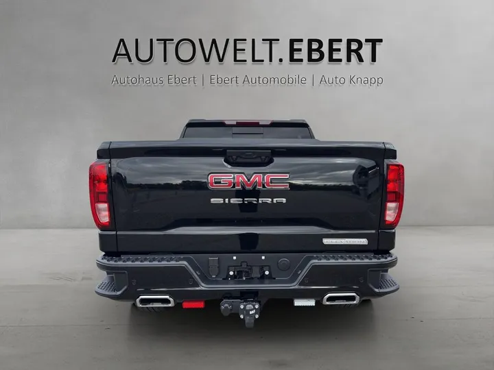 GMC Sierra