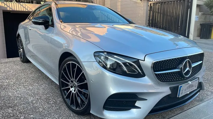 Mercedes-Benz E 220