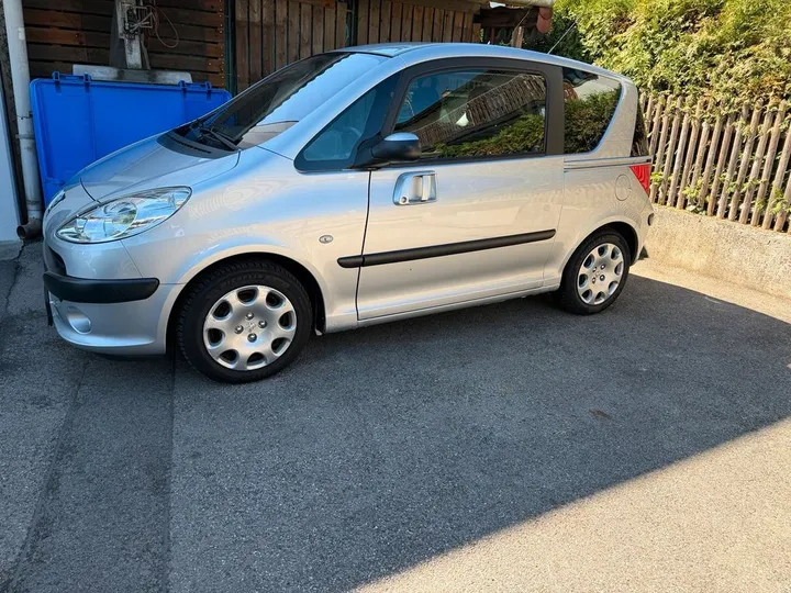 Peugeot 1007
