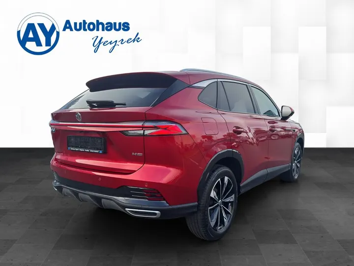 MG HS