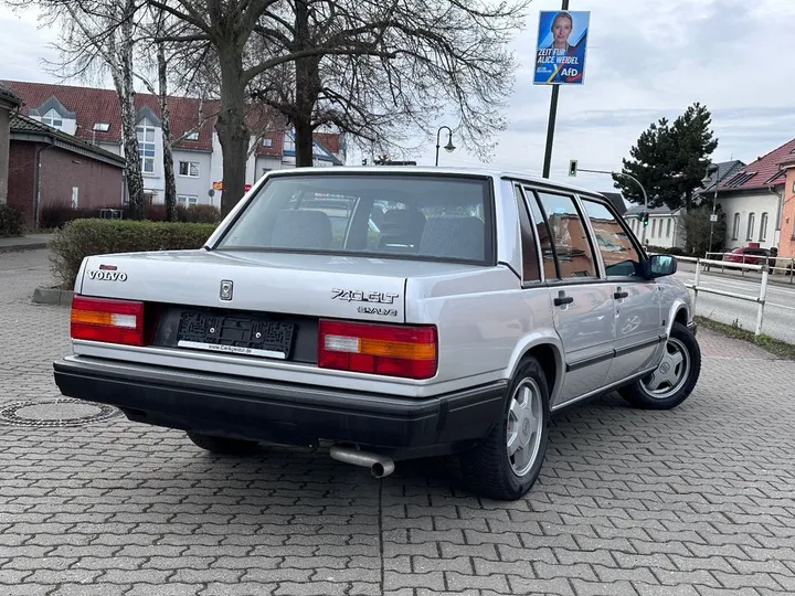 Volvo 740