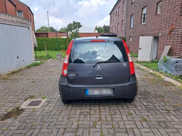 Mitsubishi Colt