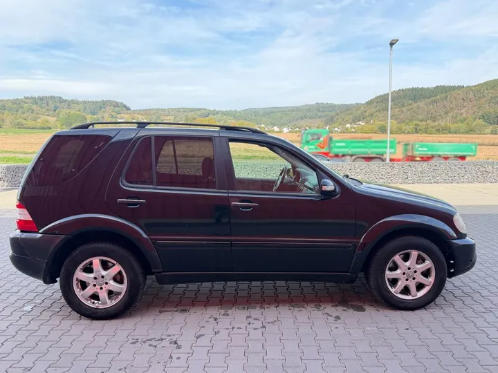 Mercedes-Benz ML 400