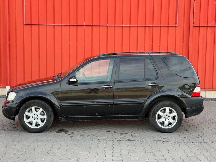 Mercedes-Benz ML 400
