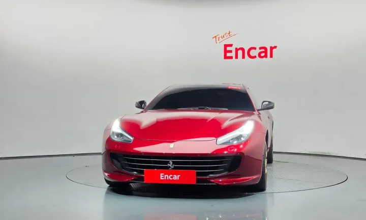 Ferrari GTC4 Lusso