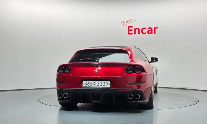 Ferrari GTC4 Lusso