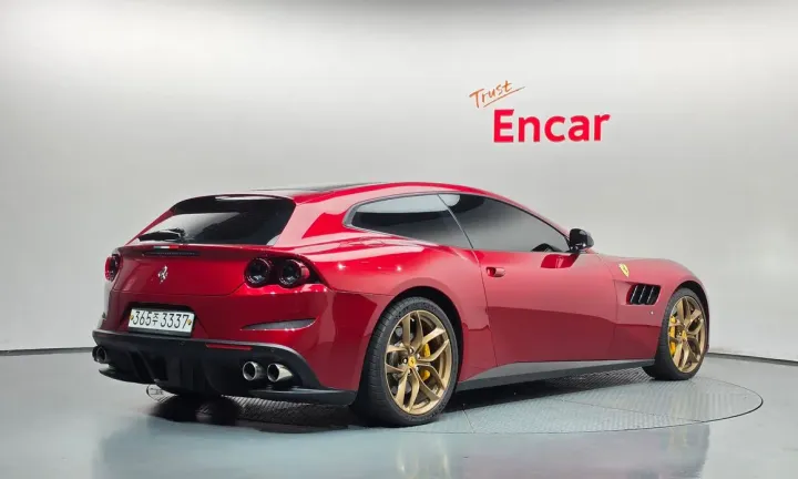 Ferrari GTC4 Lusso