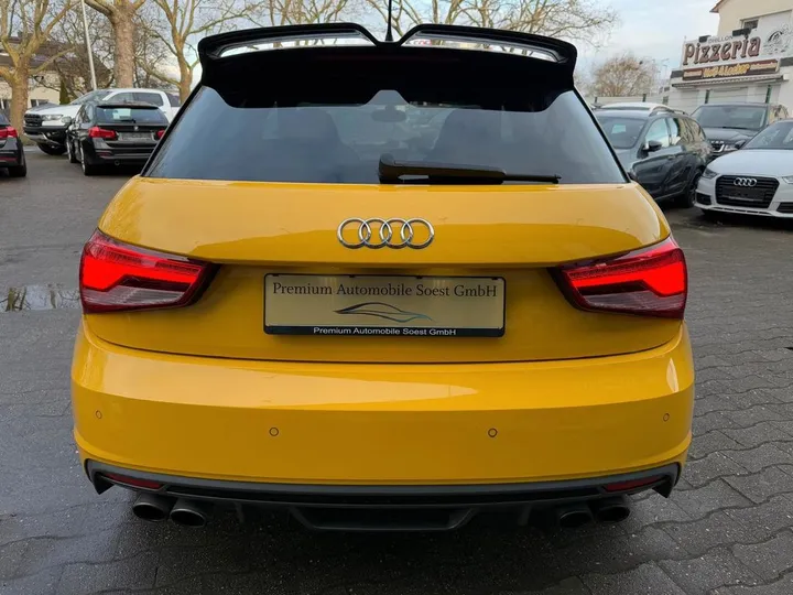 Audi S1
