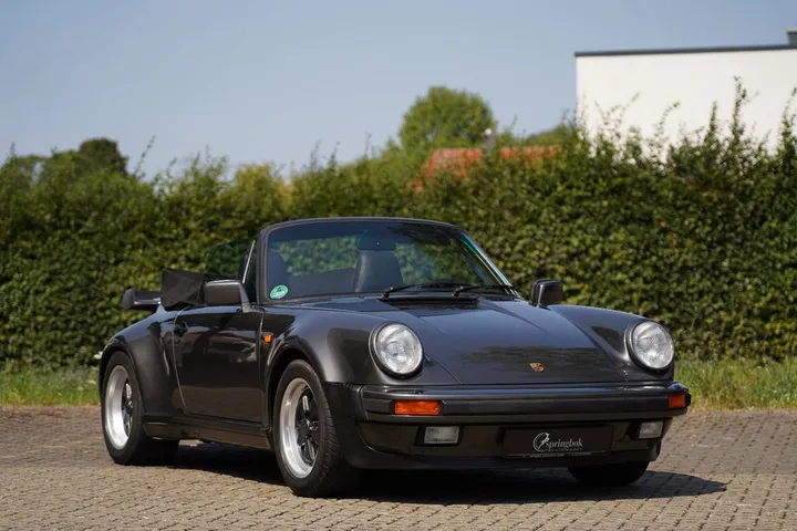 Porsche 930