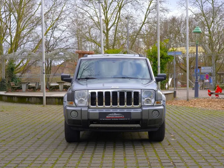 Jeep Commander