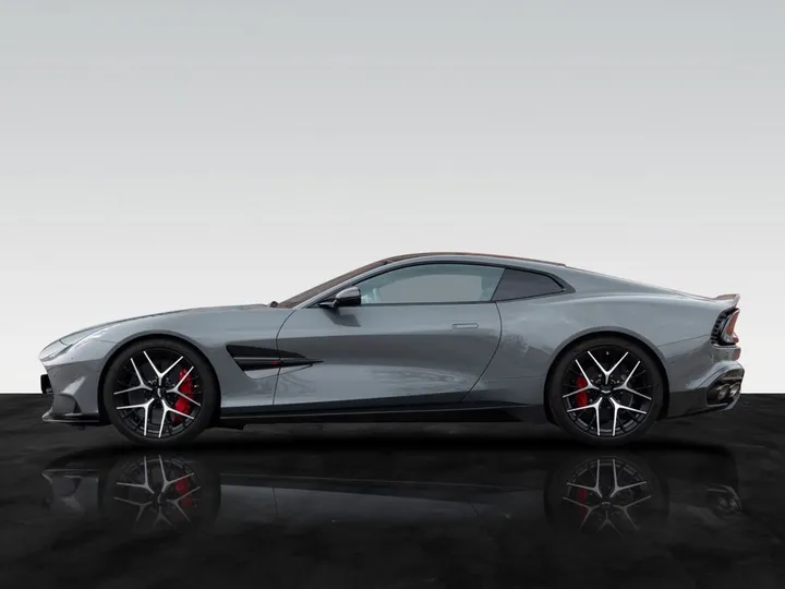Aston Martin Vanquish