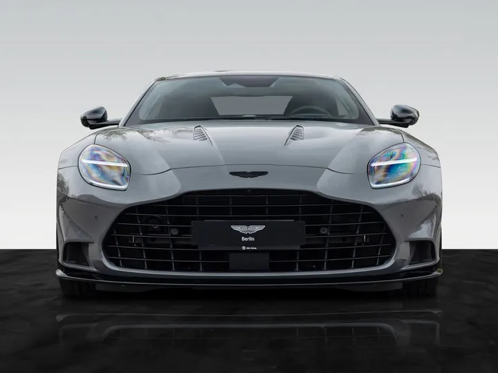 Aston Martin Vanquish