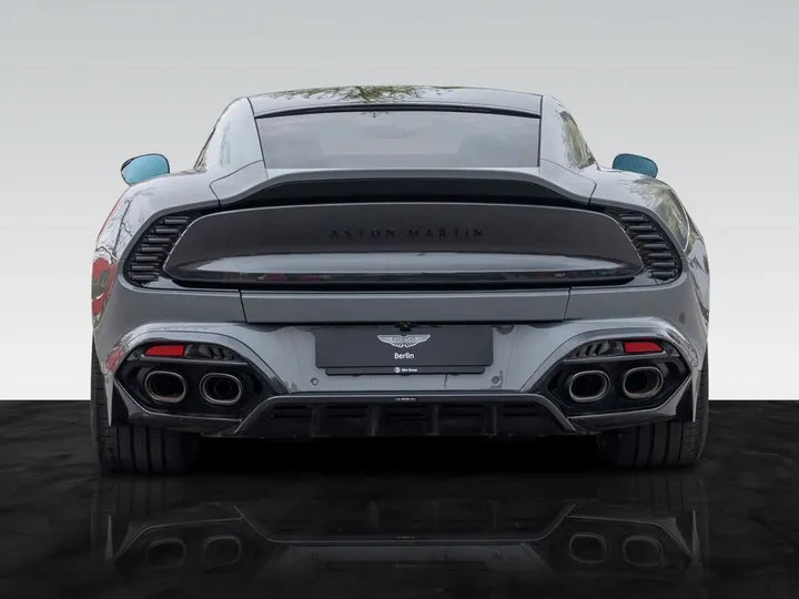 Aston Martin Vanquish