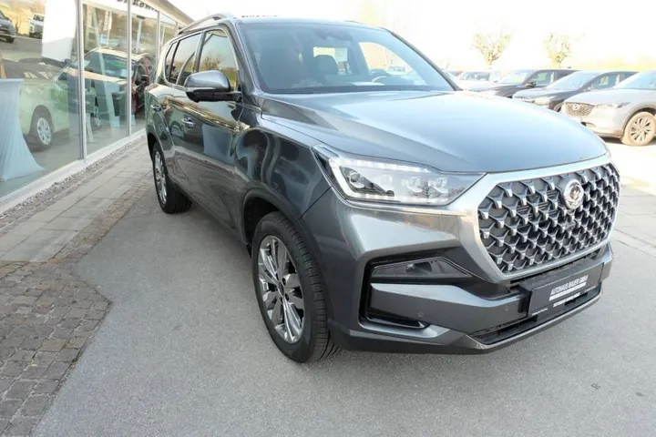 KGM Rexton