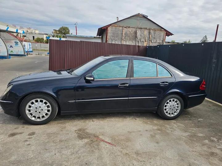 Mercedes-Benz E 270
