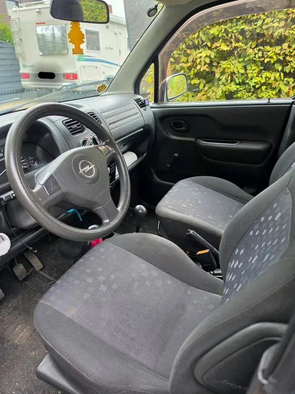 Opel Agila