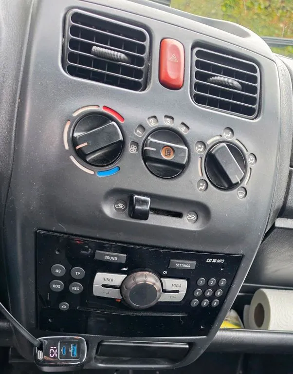 Opel Agila