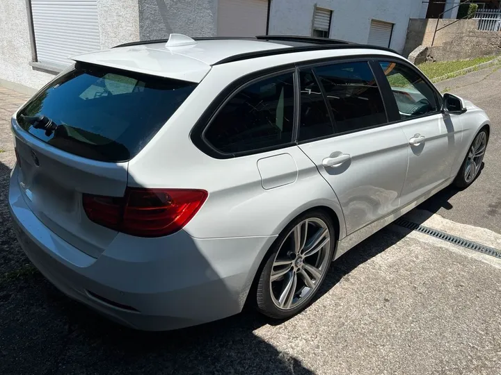 BMW 320