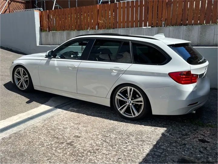 BMW 320