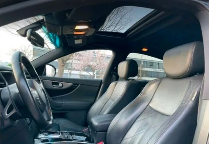 Infiniti FX