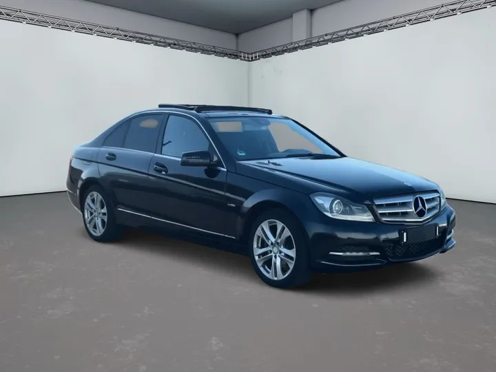 Mercedes-Benz C 220