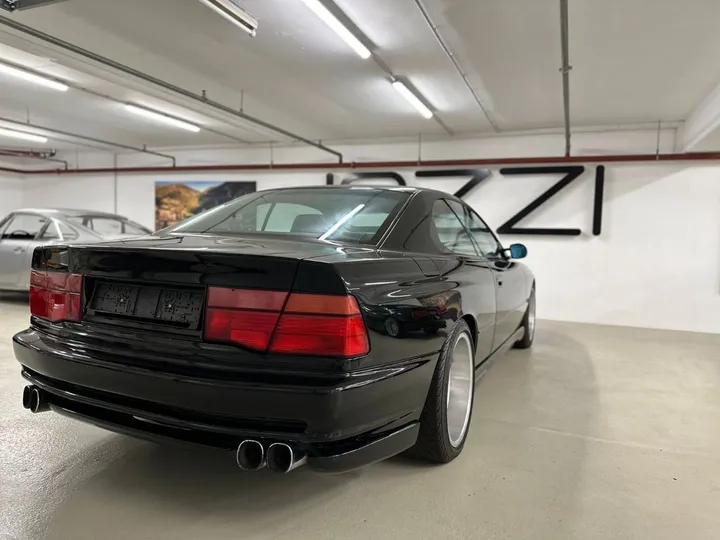 BMW 850