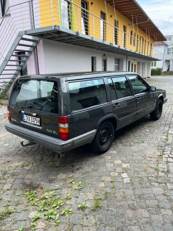 Volvo 740