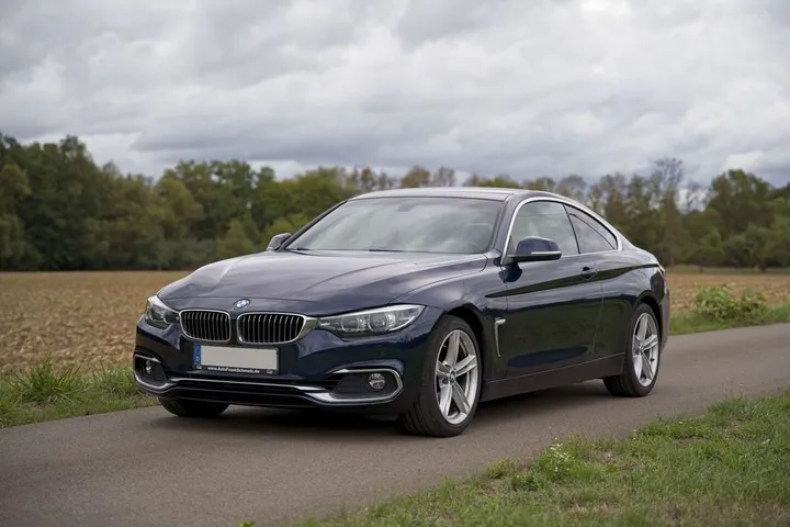 BMW 324