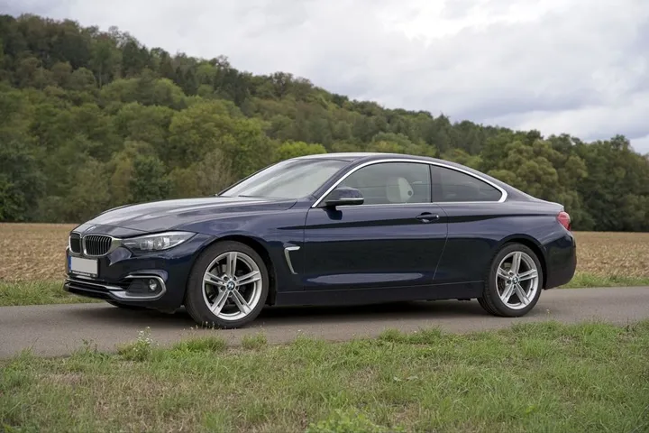 BMW 324