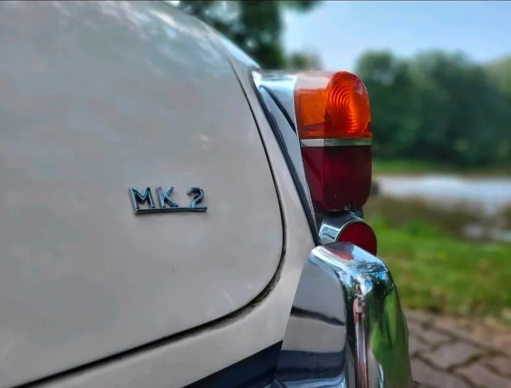 Jaguar MK II