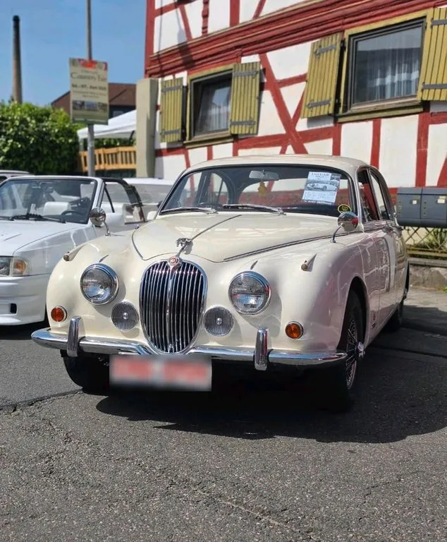 Jaguar MK II