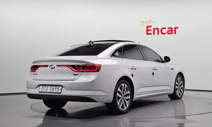 Renault-KoreaSamsung SM6