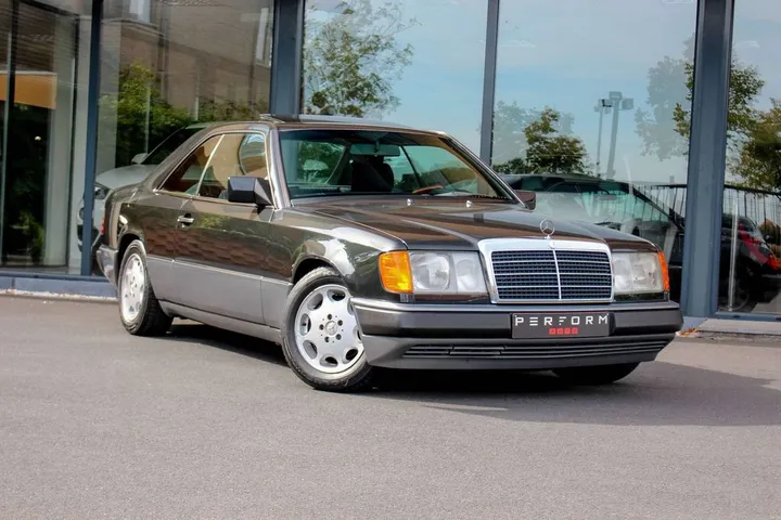 Mercedes-Benz CE 300