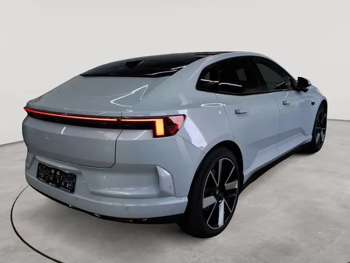 Polestar 4