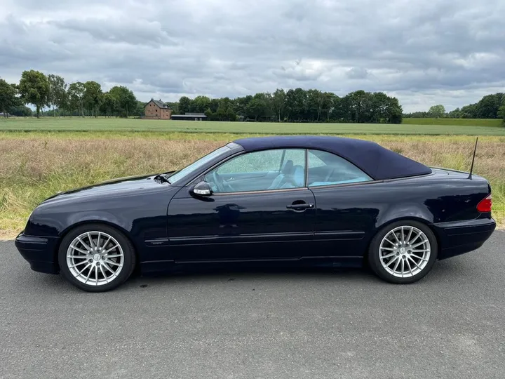 Mercedes-Benz CLK 200