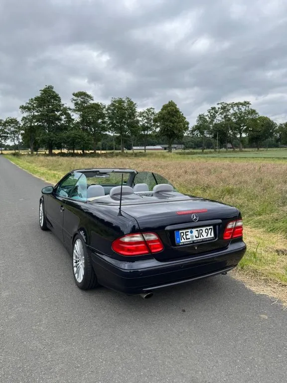 Mercedes-Benz CLK 200