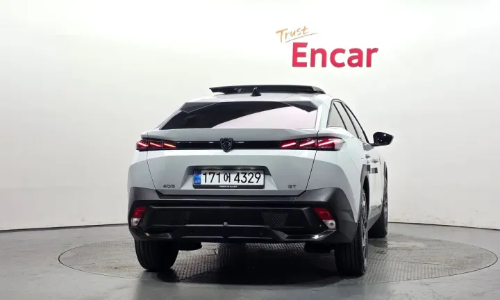 Peugeot 408