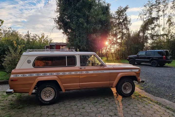 Jeep Cherokee