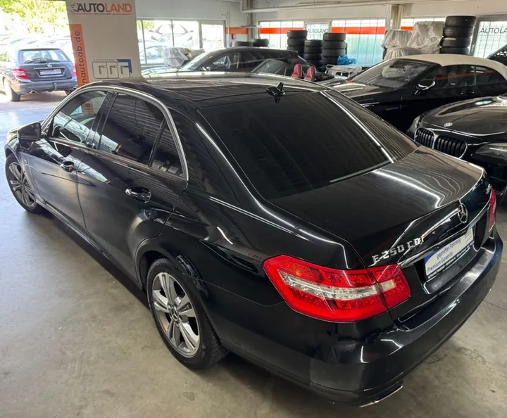 Mercedes-Benz E 250