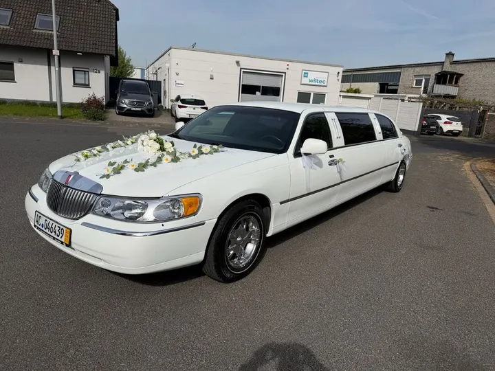 Lincoln Town Car