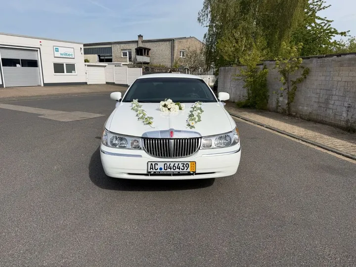 Lincoln Town Car