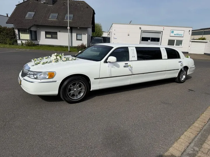 Lincoln Town Car
