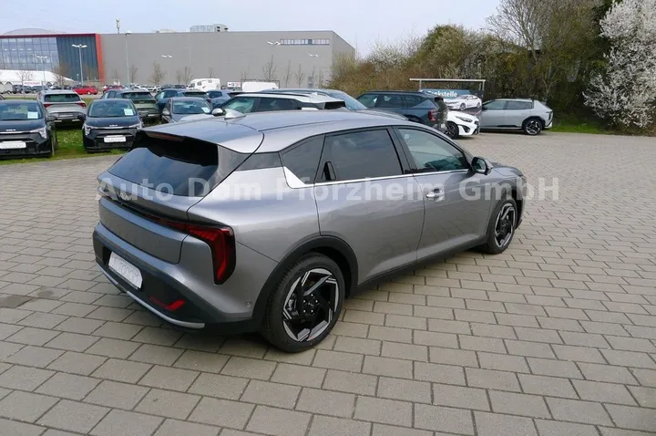 Kia K4