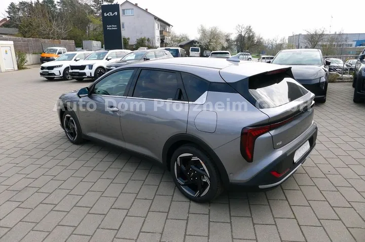 Kia K4