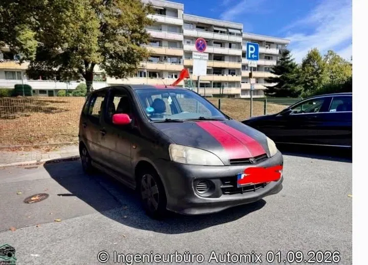 Daihatsu YRV