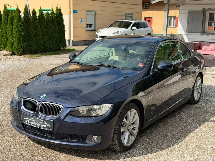 BMW 330