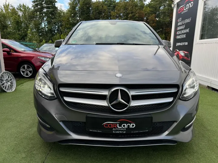 Mercedes-Benz B 200